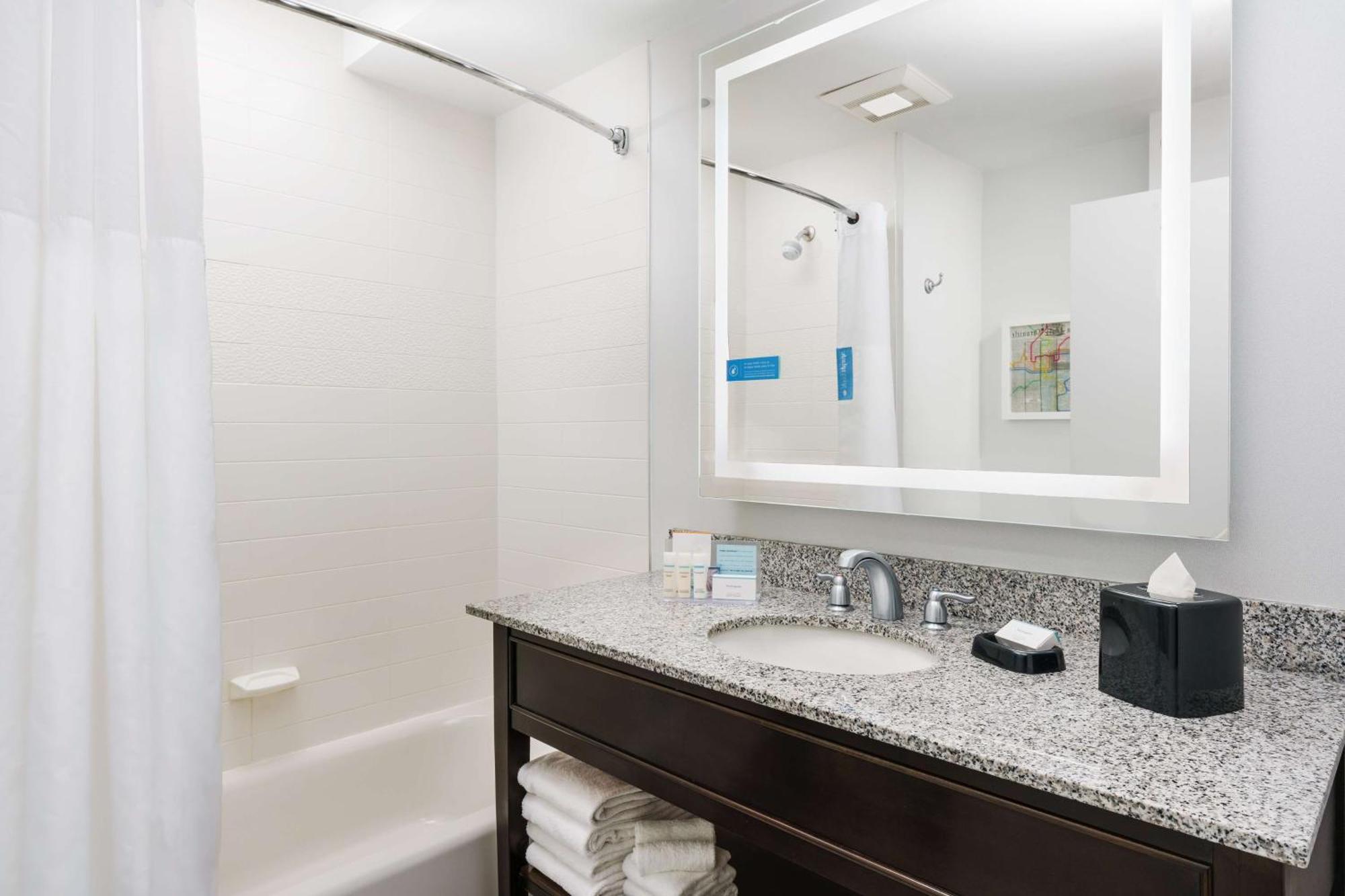 Hampton Dc White House 3*